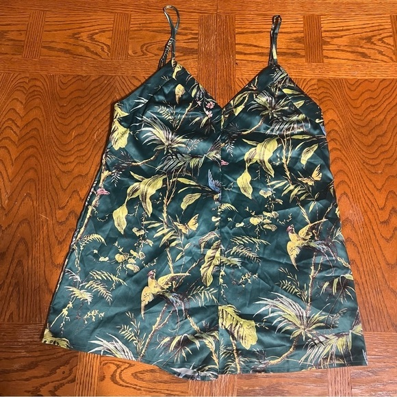 Revolve Superdown Women's Frankie Tropical Birds Romper Sz S Relaxed Fit - Picture 5 of 16
